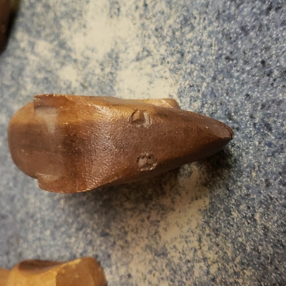 Set of 4 elephant wood carved napkin rings primitive carving - Picture 3 of 5